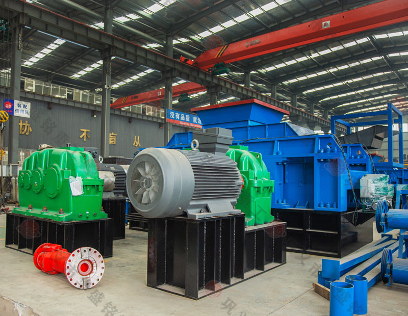 哪種制砂機(jī)設(shè)備好?青石制砂機(jī)多少錢?